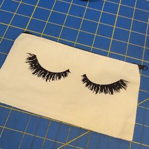 Eyelash Print Makeup Bag - Black and Cream 4.5x7 Zipper